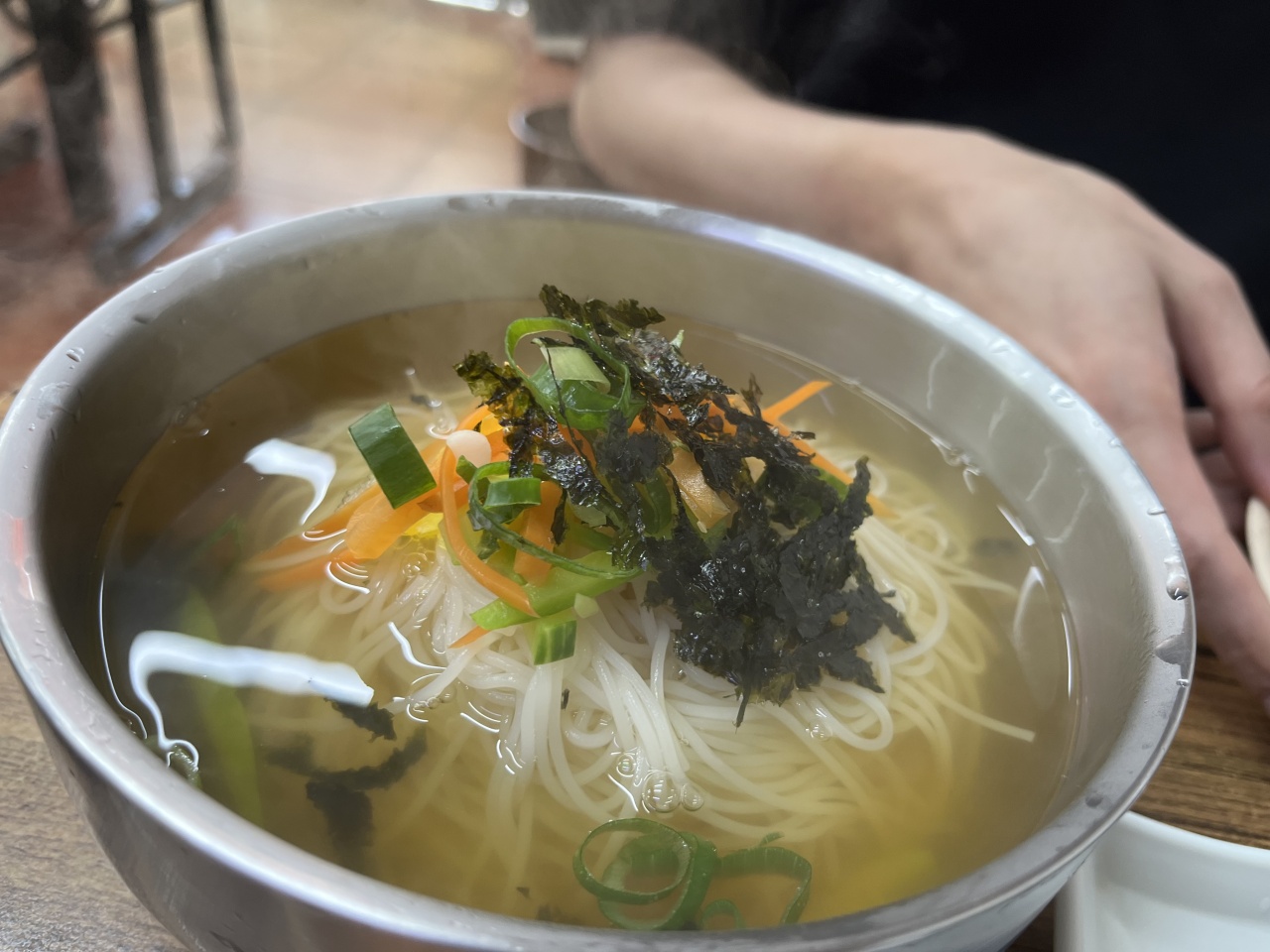공릉동원조멸치국수 매장 방문 후 남겨주신 고객 리뷰 사진입니다.