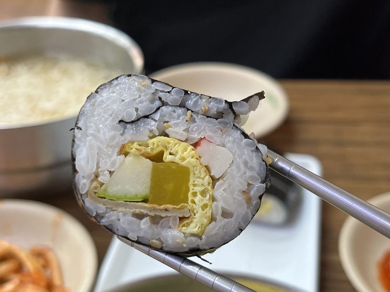 공릉동원조멸치국수 매장 방문 후 남겨주신 고객 리뷰 사진입니다.