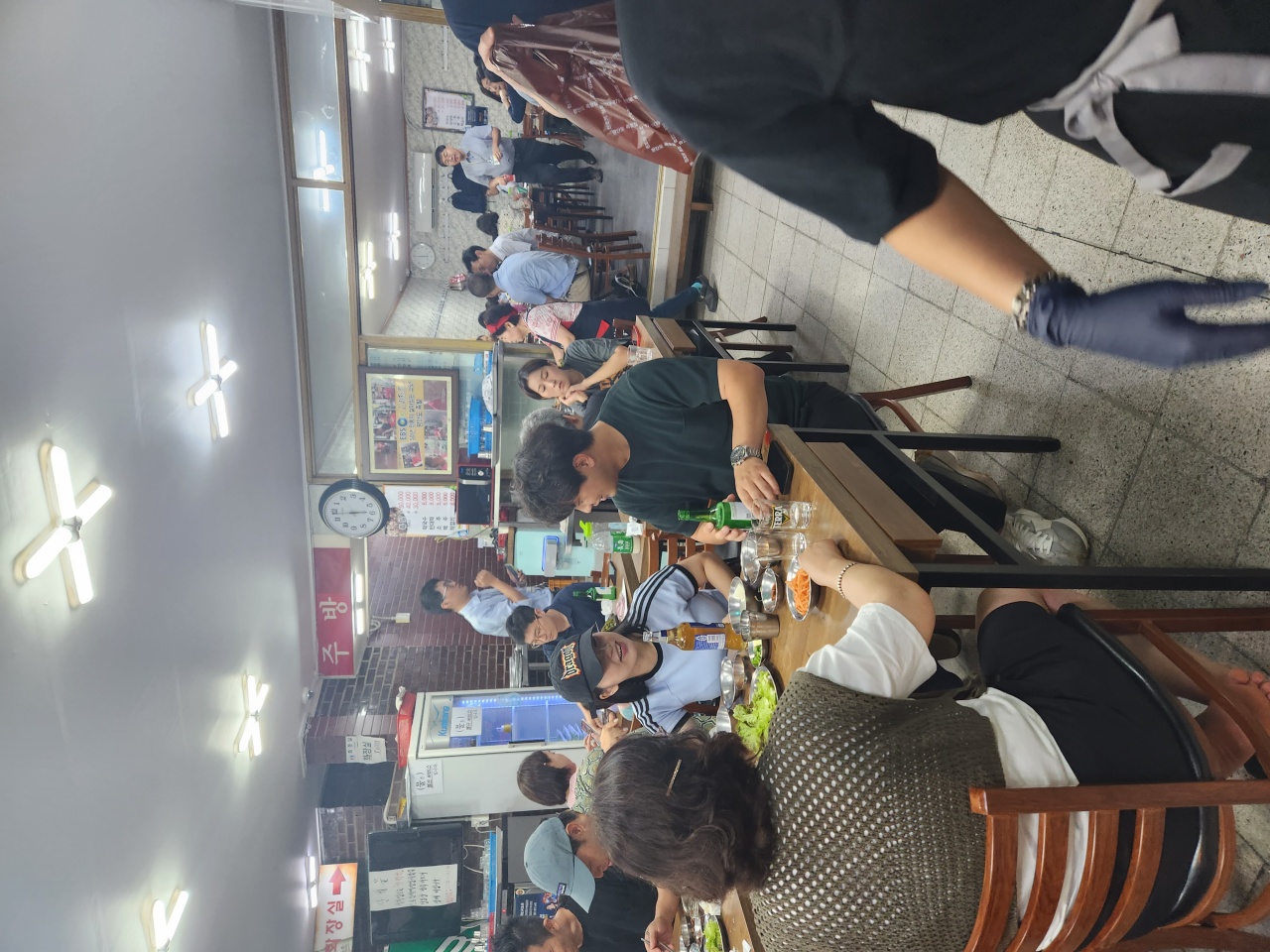 평안도족발집 매장 방문 후 남겨주신 고객 리뷰 사진입니다.