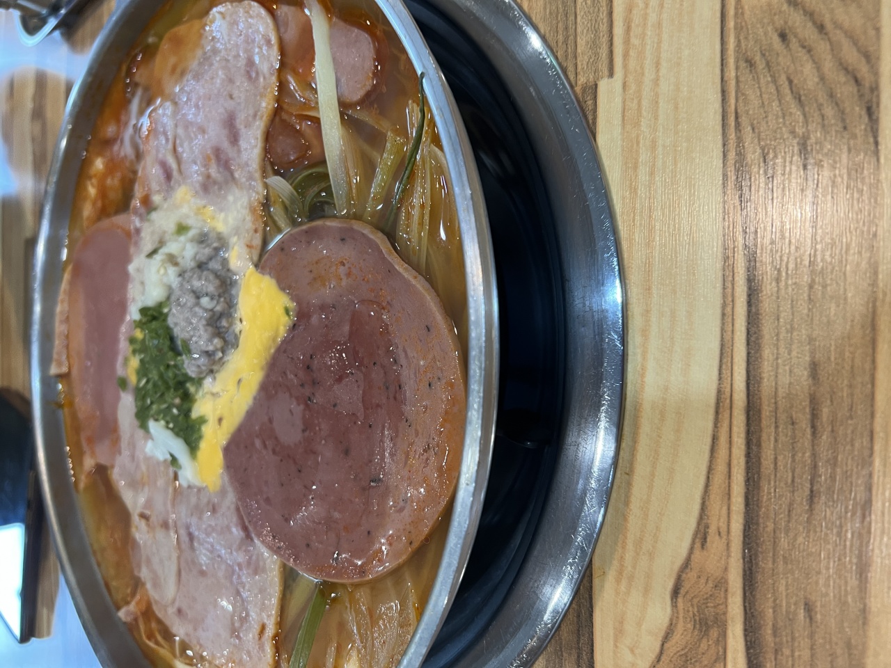 이태리부대찌개 매장 방문 후 남겨주신 고객 리뷰 사진입니다.