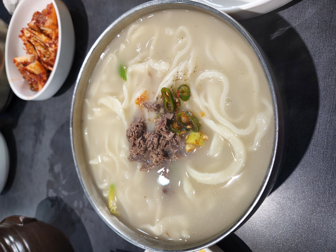 국시집 밀가마 매장 방문 후 남겨주신 고객 리뷰 사진입니다.