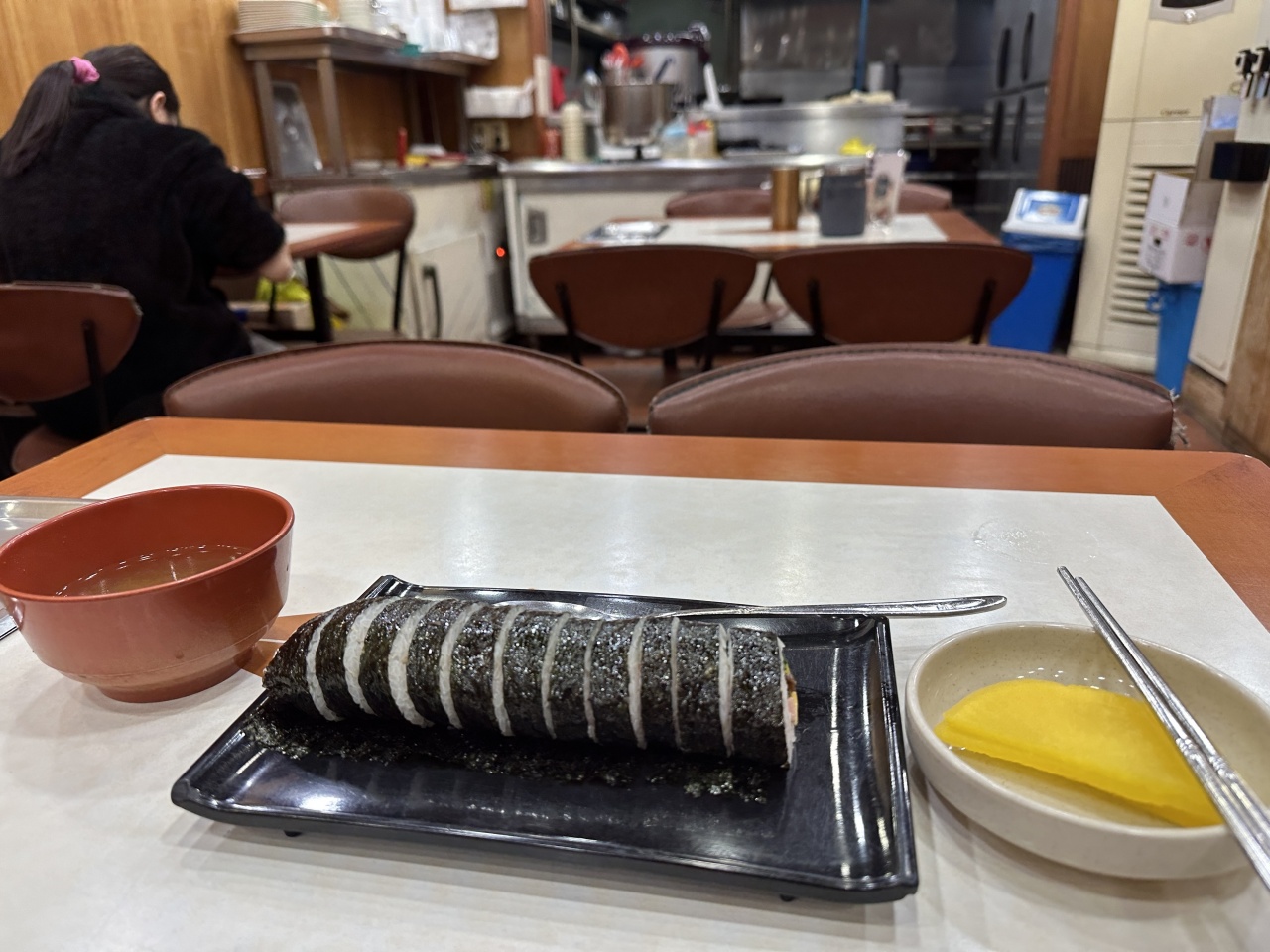 김밥천국 수내역점 매장 방문 후 남겨주신 고객 리뷰 사진입니다.