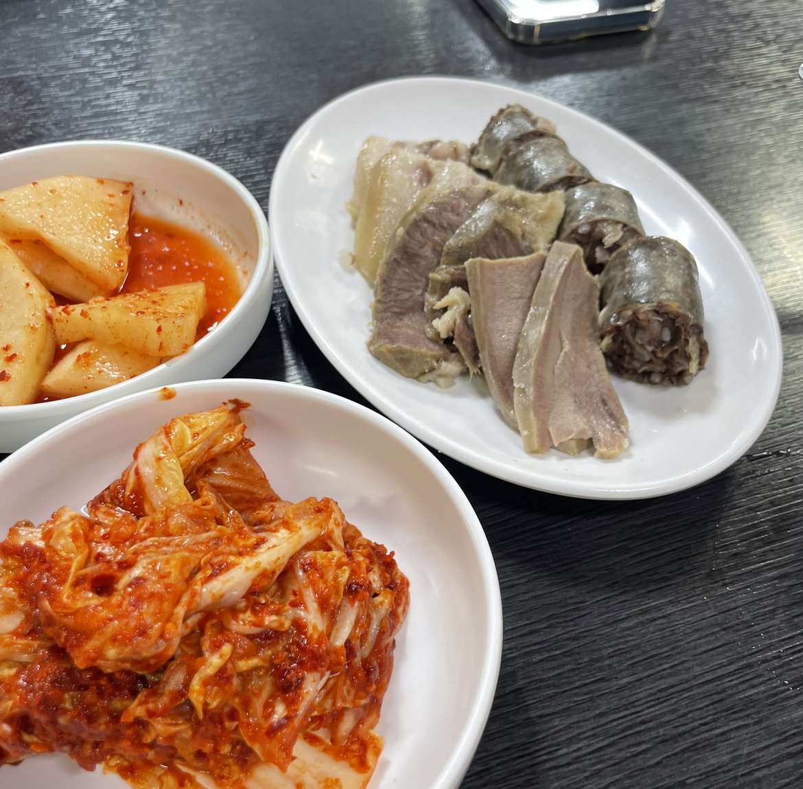 오복순대국 매장 방문 후 남겨주신 고객 리뷰 사진입니다.