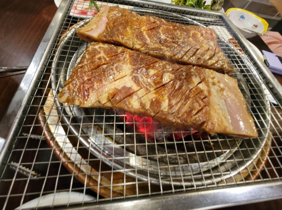 훈장골 매장 방문 후 남겨주신 고객 리뷰 사진입니다.