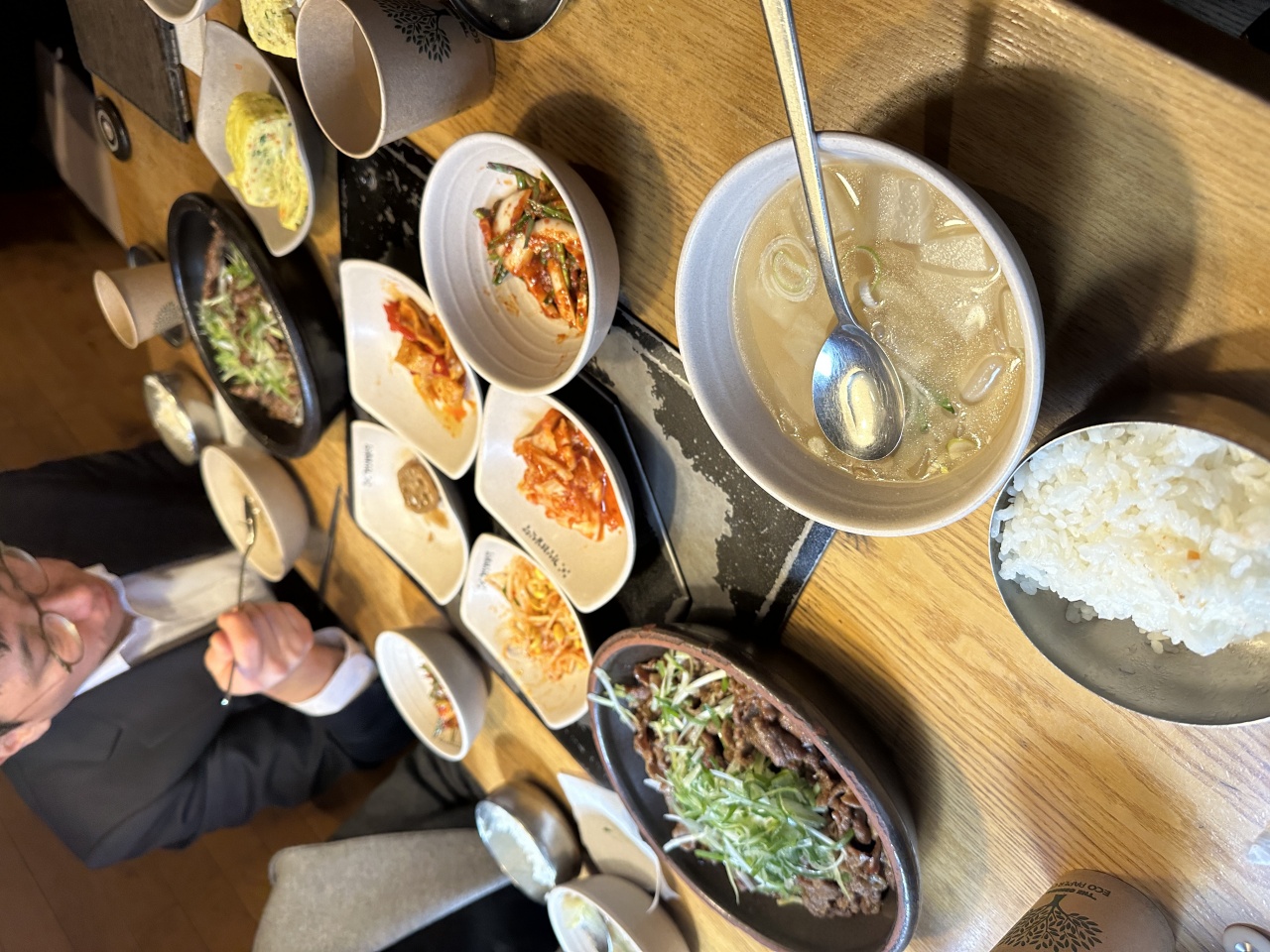 경성제일식당 매장 방문 후 남겨주신 고객 리뷰 사진입니다.