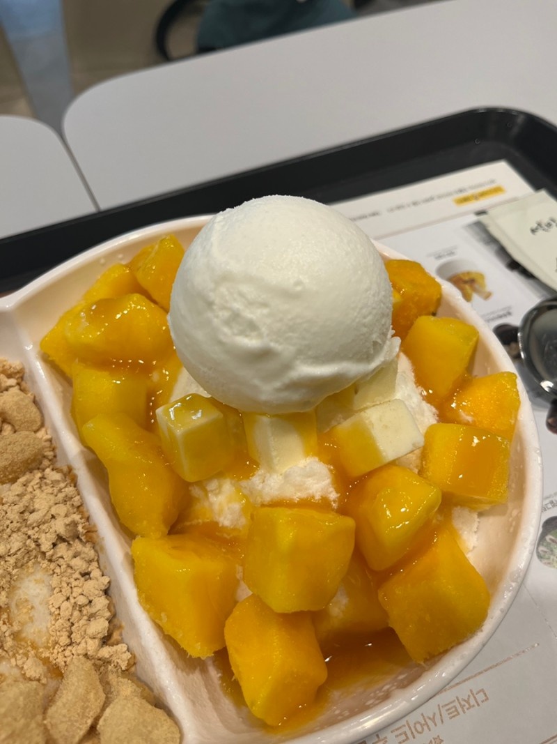 설빙 안양 매장 방문 후 남겨주신 고객 리뷰 사진입니다.