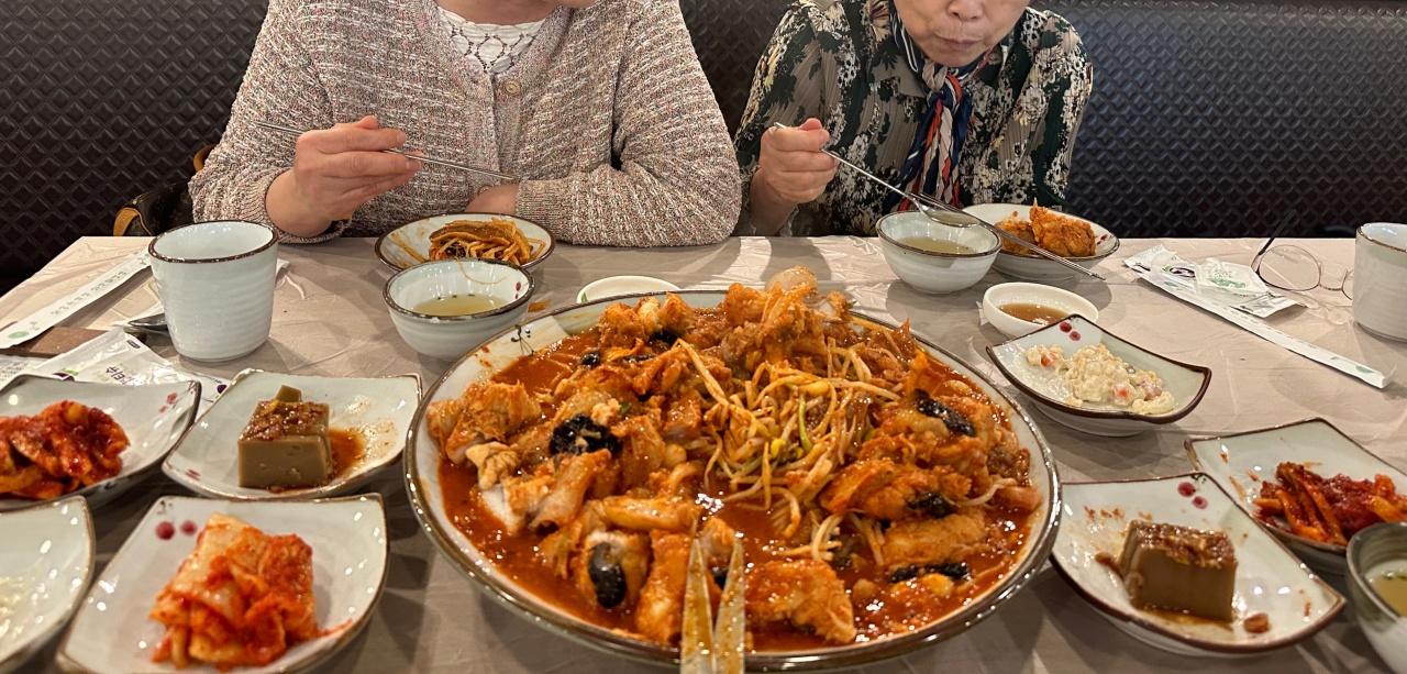 군산집 매장 방문 후 남겨주신 고객 리뷰 사진입니다.