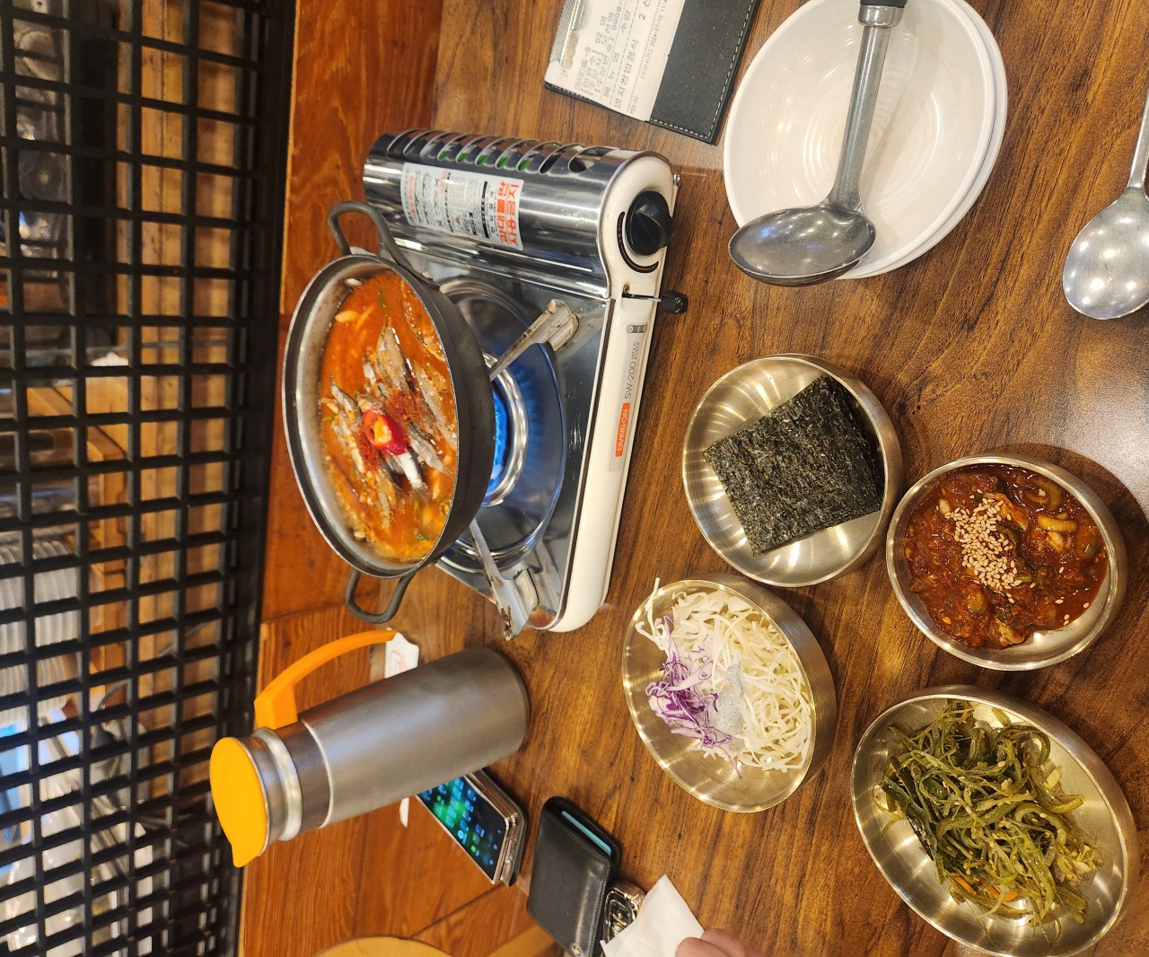 콤비식당 매장 방문 후 남겨주신 고객 리뷰 사진입니다.