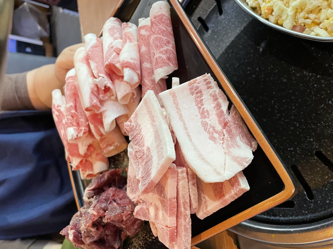 이차돌 증미역점 매장 방문 후 남겨주신 고객 리뷰 사진입니다.