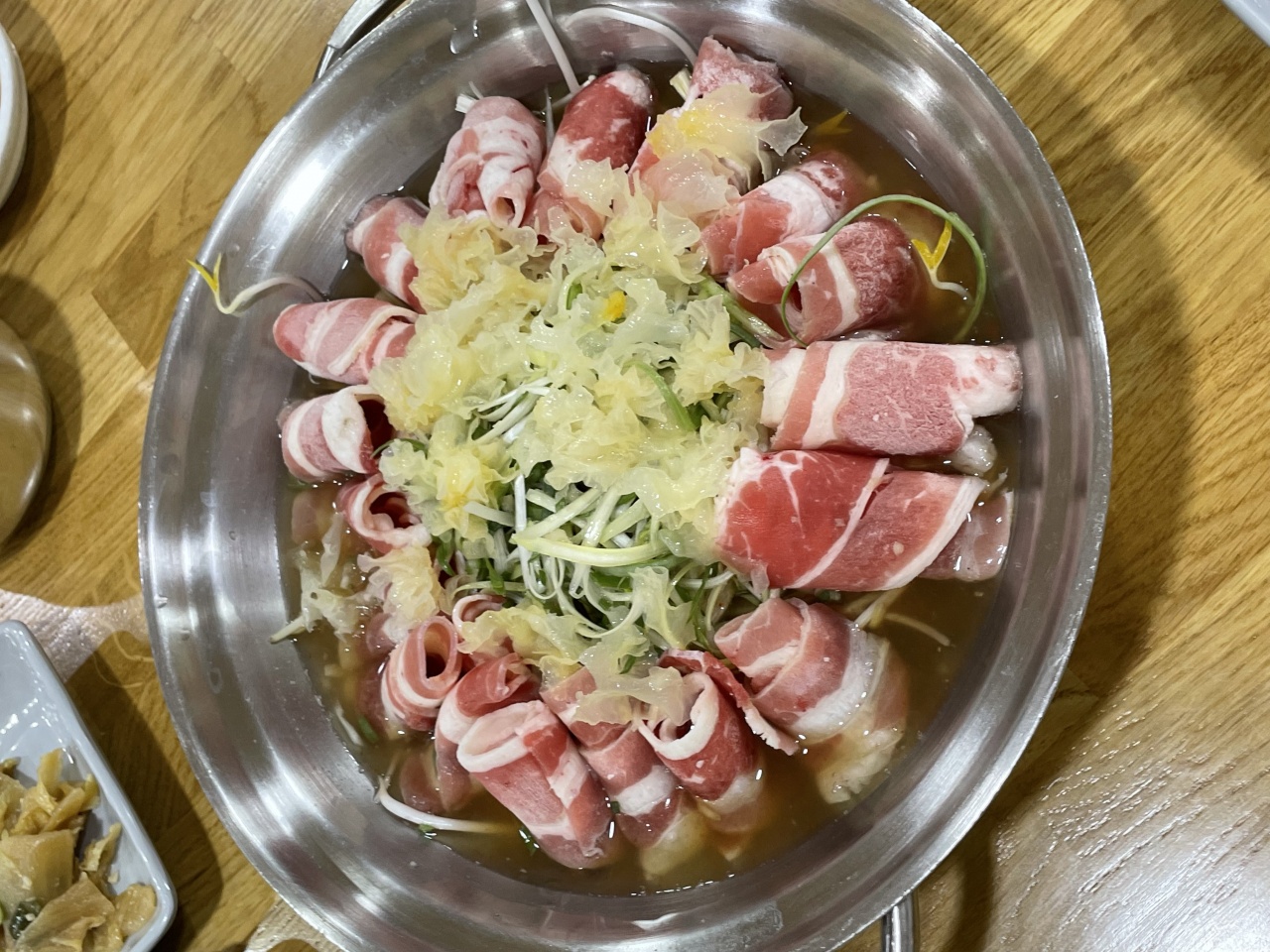 아중리 육전골 본점 매장 방문 후 남겨주신 고객 리뷰 사진입니다.