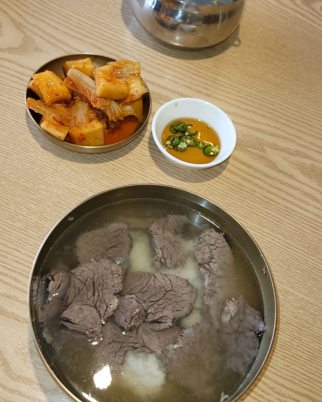 연희곰탕 매장 방문 후 남겨주신 고객 리뷰 사진입니다.