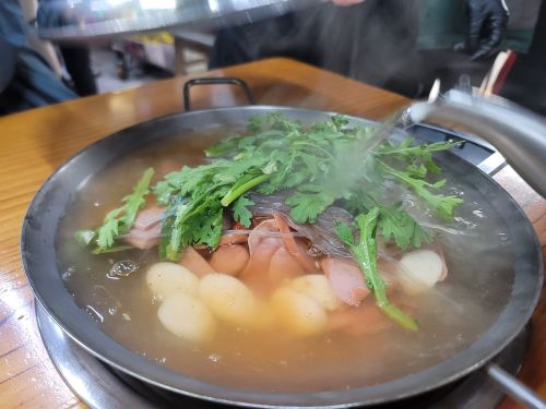 유정부대찌개 매장 방문 후 남겨주신 고객 리뷰 사진입니다.