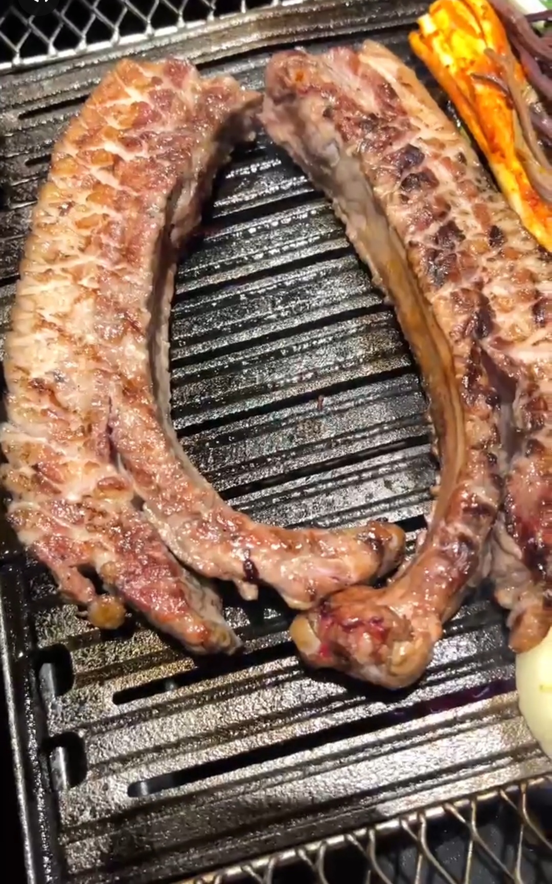 화연산장 압구정로데오점 매장 방문 후 남겨주신 고객 리뷰 사진입니다.