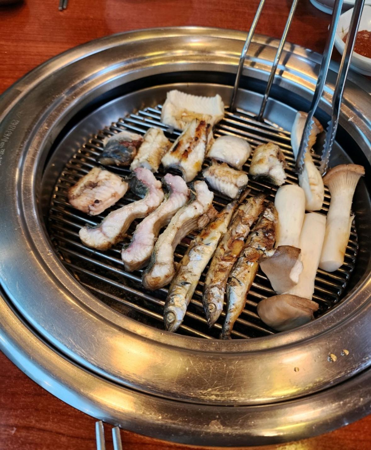 등대숯불장어 매장 방문 후 남겨주신 고객 리뷰 사진입니다.