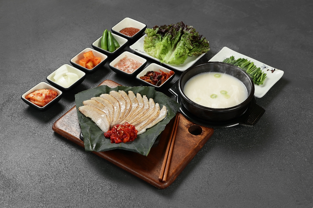 연향정 돼지국밥 명지본점 매장 방문 후 남겨주신 고객 리뷰 사진입니다.