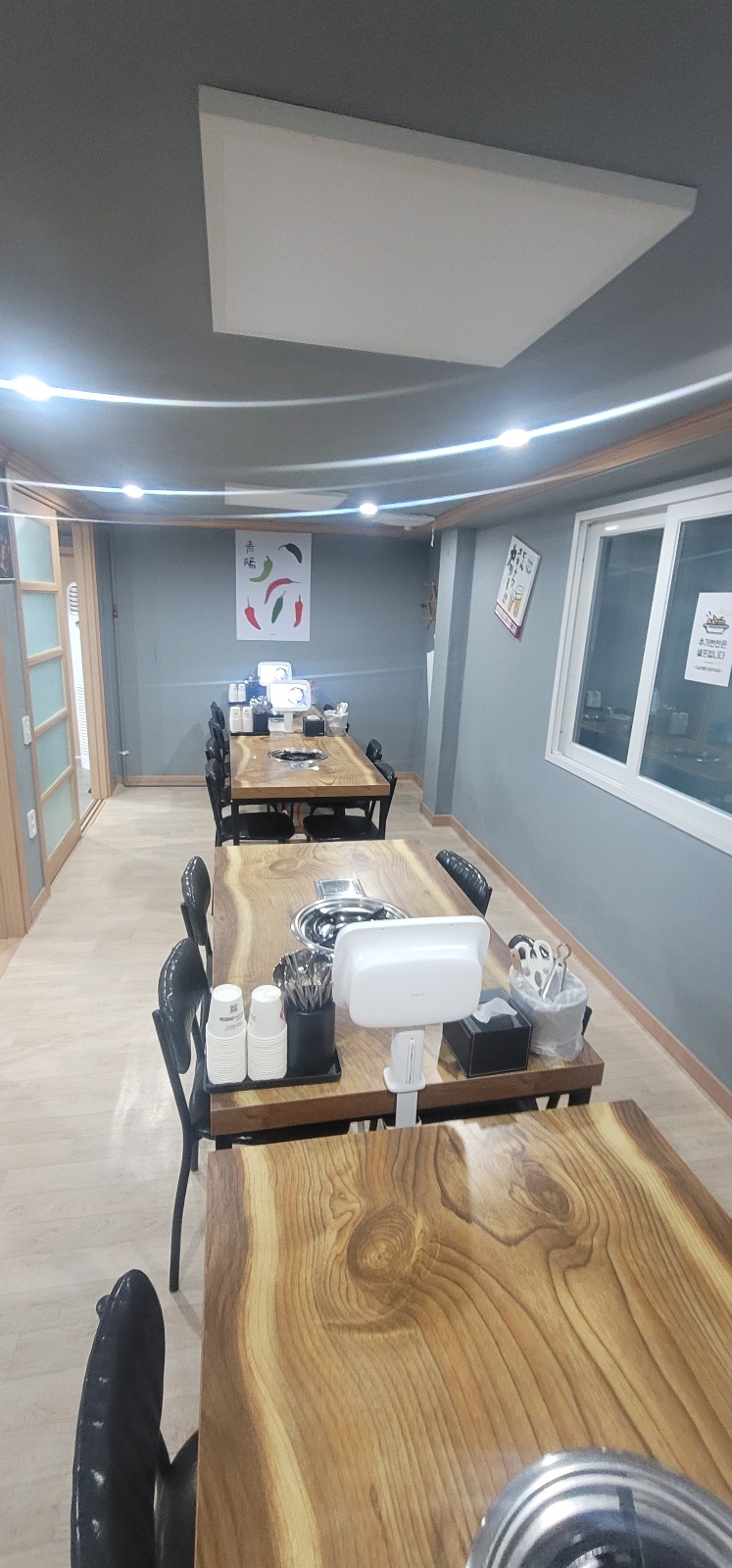 빨간맛 매장 방문 후 남겨주신 고객 리뷰 사진입니다.