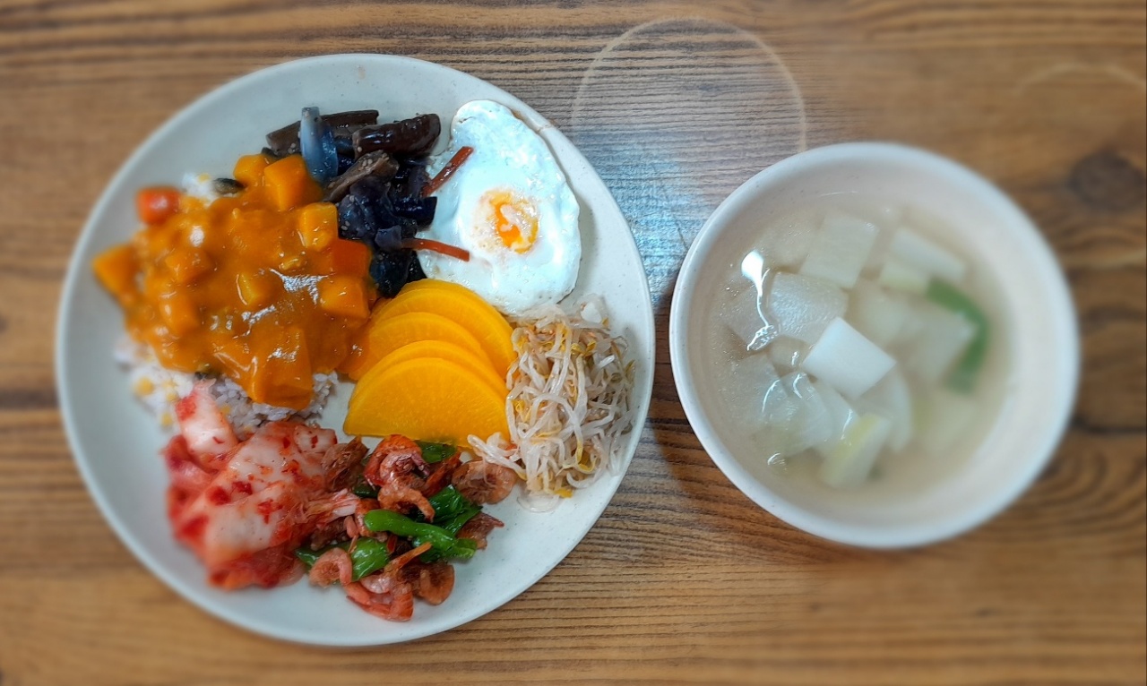 오성한식뷔페 매장 방문 후 남겨주신 고객 리뷰 사진입니다.