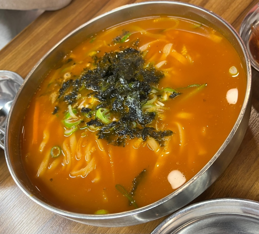 북촌손만두 매장 방문 후 남겨주신 고객 리뷰 사진입니다.