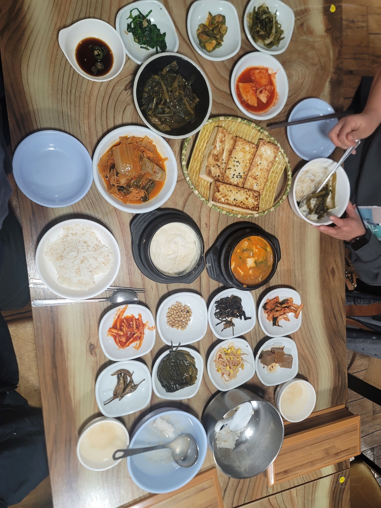 욕쟁이할머니집 매장 방문 후 남겨주신 고객 리뷰 사진입니다.