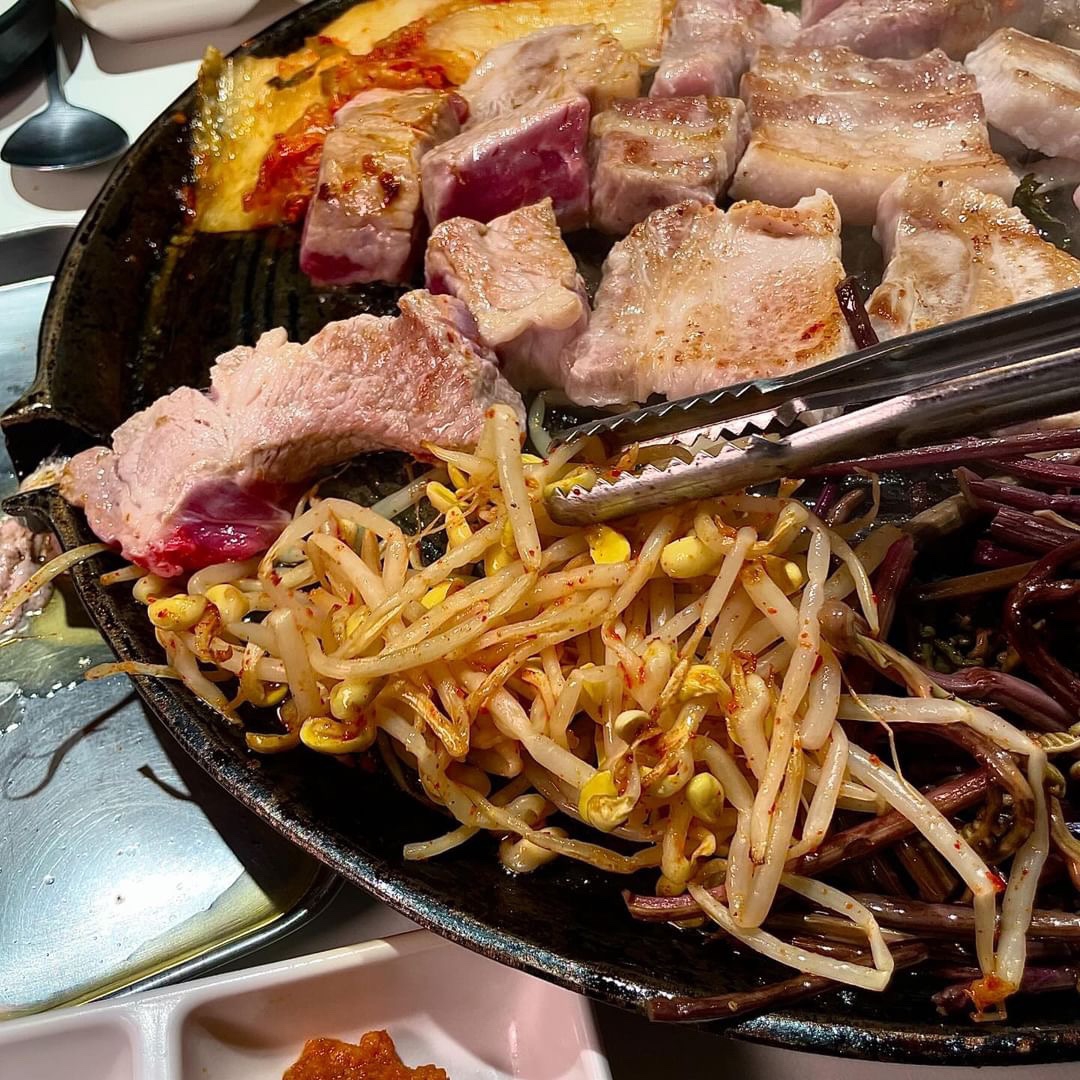 육일돈 수내본점 매장 방문 후 남겨주신 고객 리뷰 사진입니다.