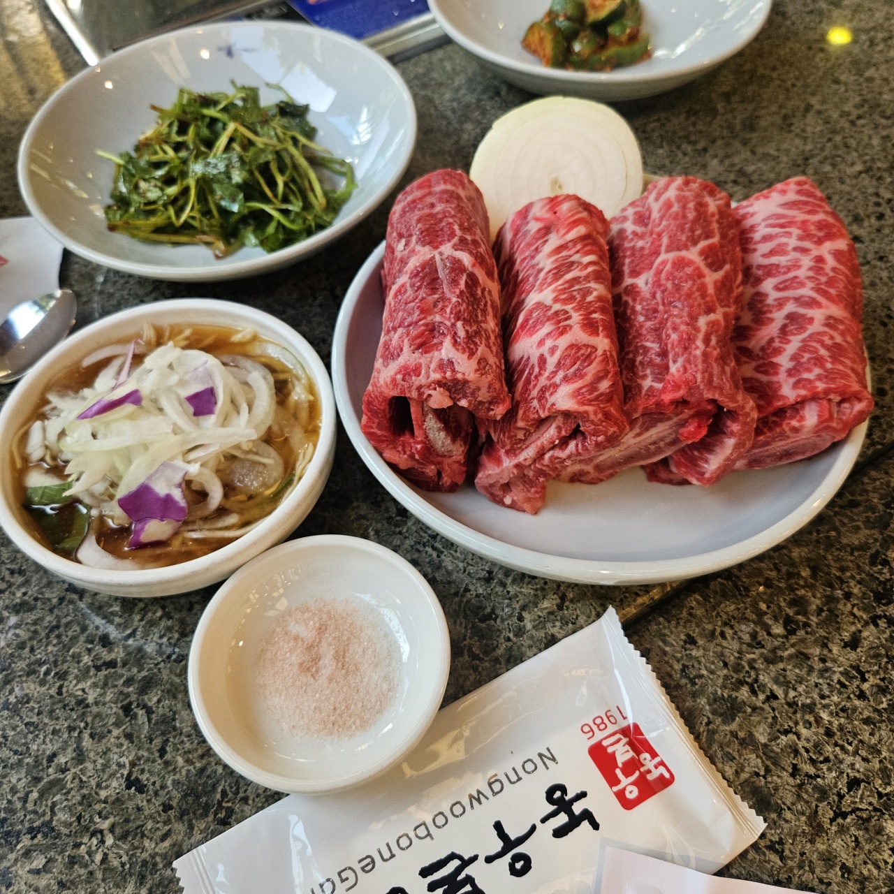 농우본갈비 매장 방문 후 남겨주신 고객 리뷰 사진입니다.