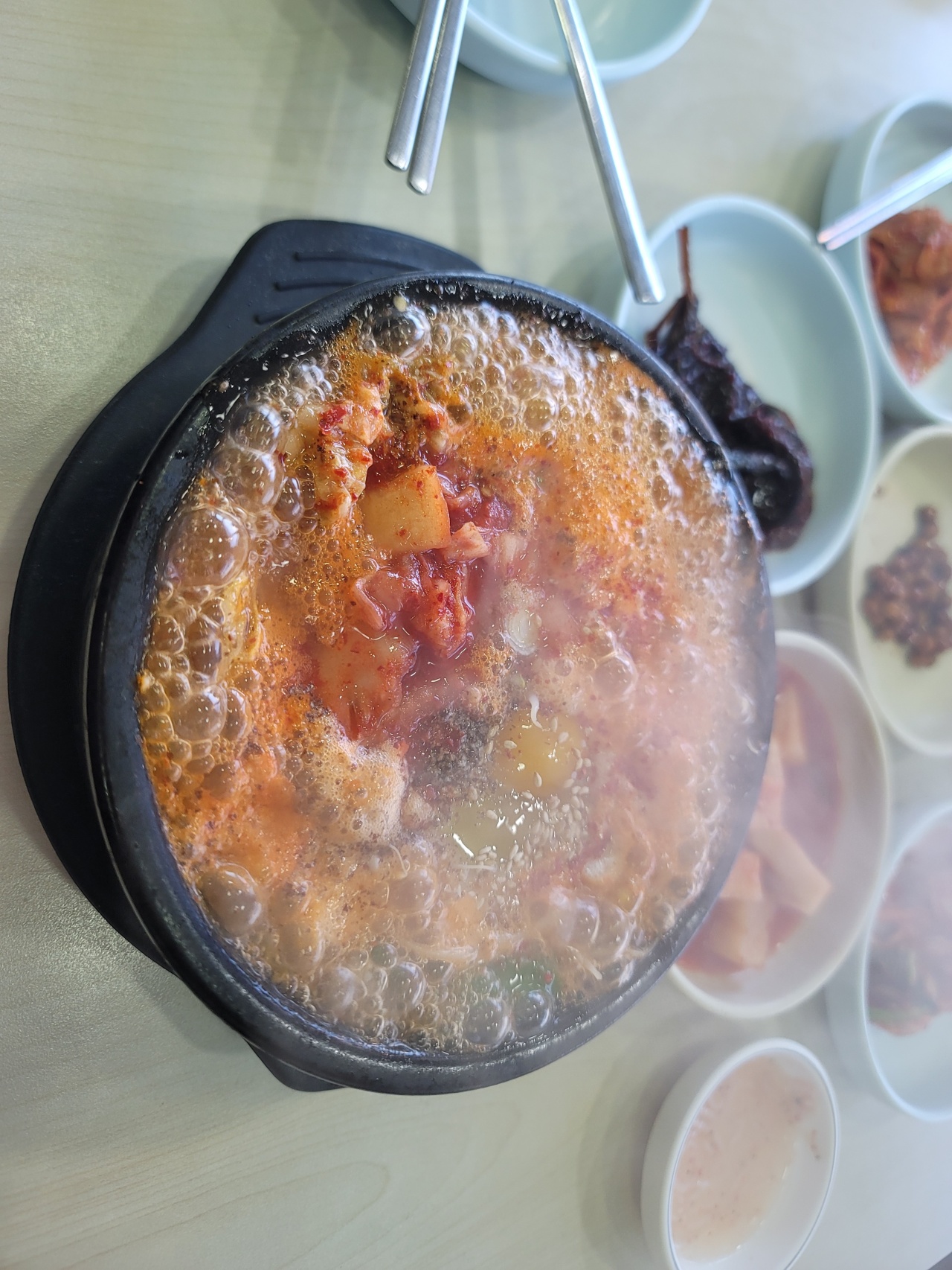 양평콩나물국밥 매장 방문 후 남겨주신 고객 리뷰 사진입니다.