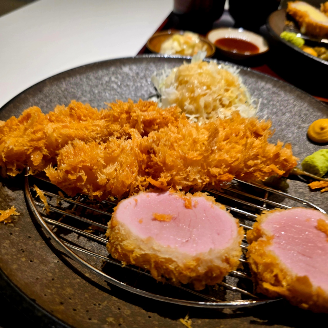 카츠디나인 신대방삼거리 본점 매장 방문 후 남겨주신 고객 리뷰 사진입니다.
