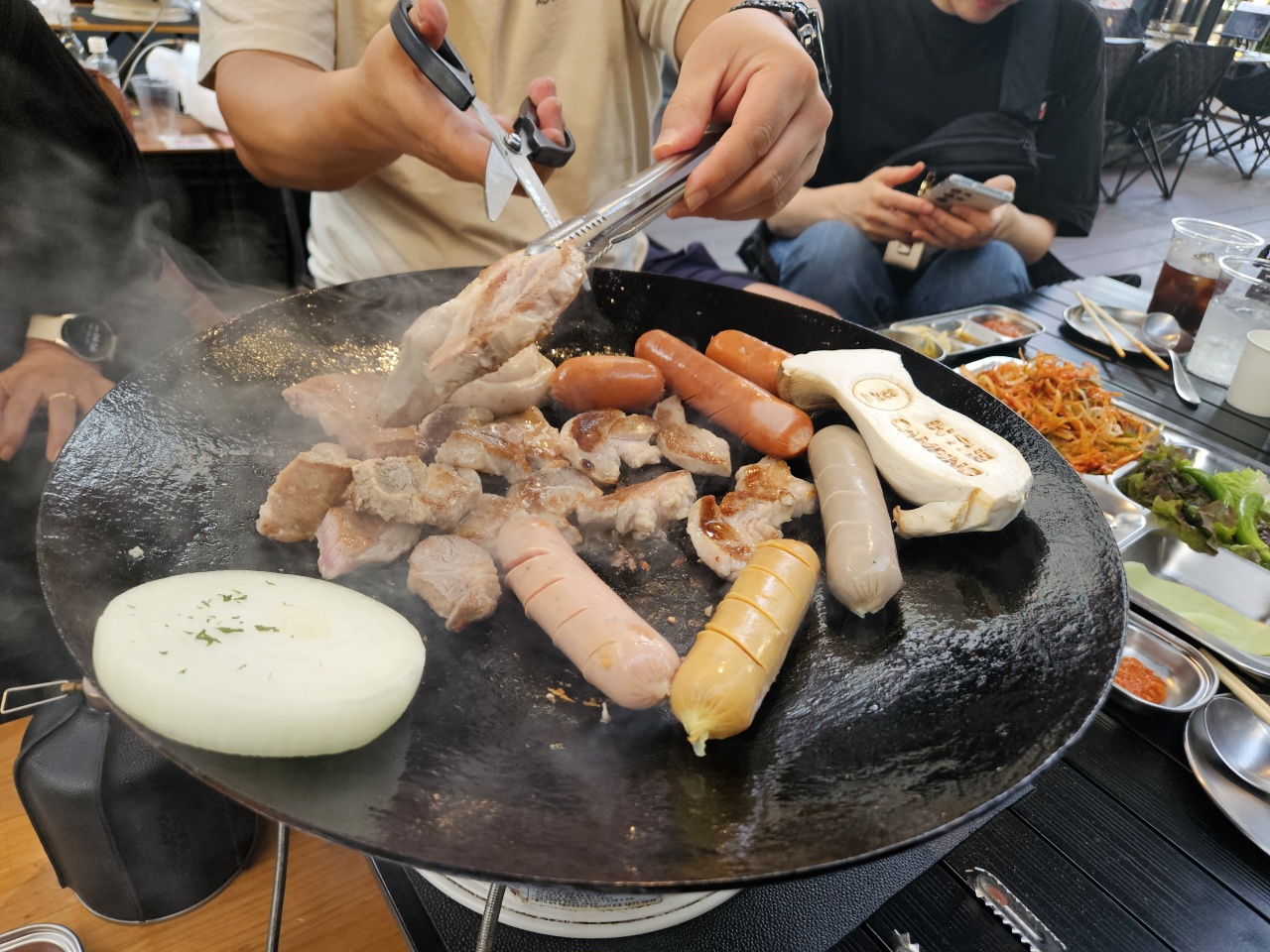 인더캠핑 매장 방문 후 남겨주신 고객 리뷰 사진입니다.