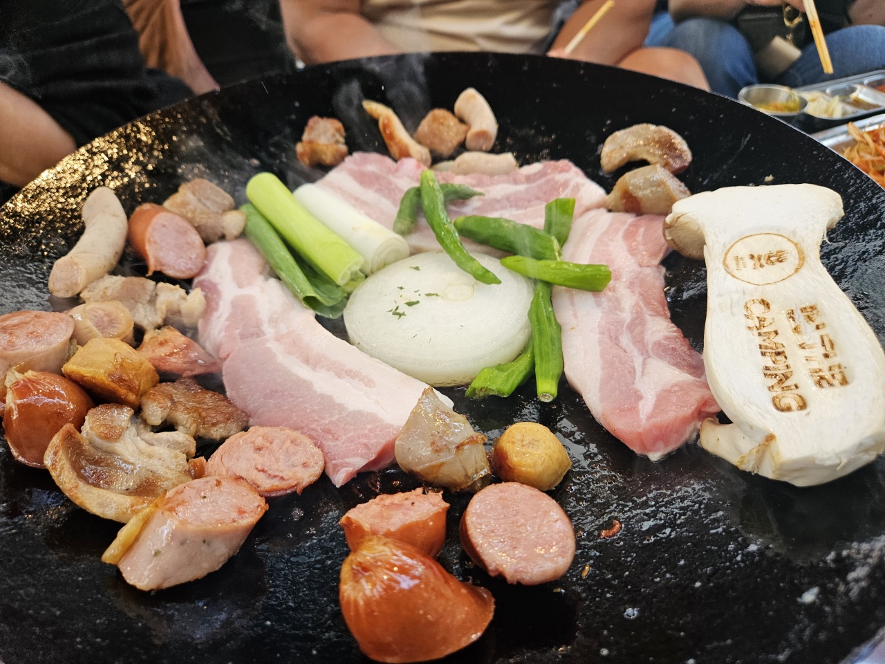 인더캠핑 매장 방문 후 남겨주신 고객 리뷰 사진입니다.