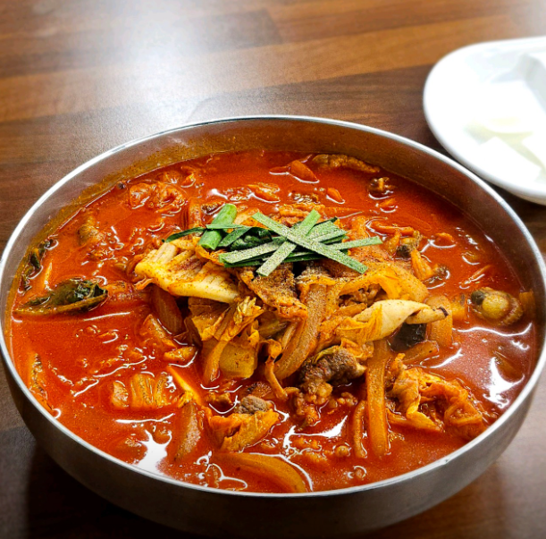 교동짬뽕 안산점 매장 방문 후 남겨주신 고객 리뷰 사진입니다.