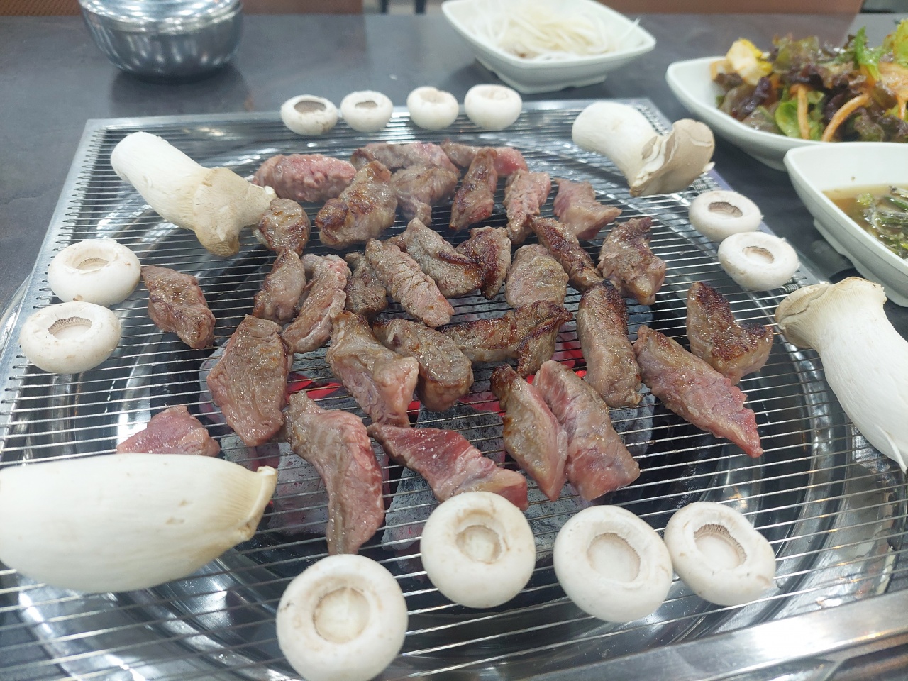 우정참숯소갈비살 매장 방문 후 남겨주신 고객 리뷰 사진입니다.