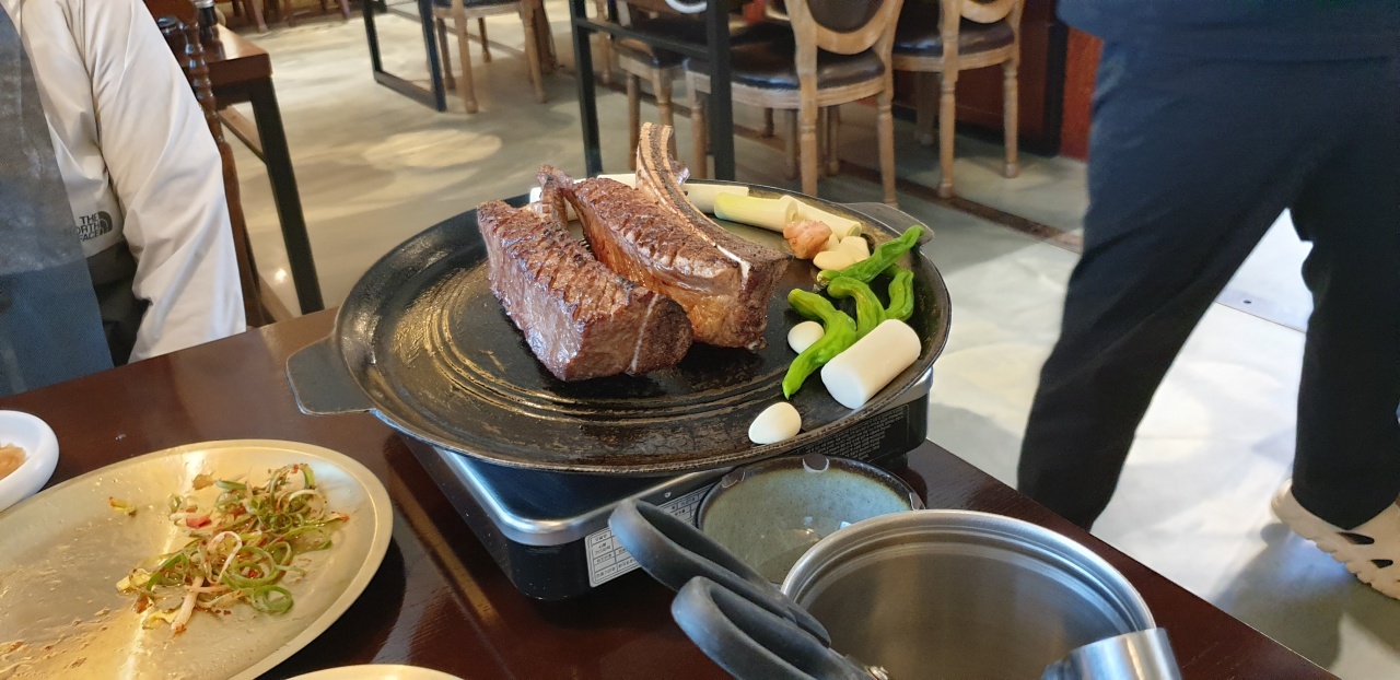 담양 초벌소갈비전문점 매장 방문 후 남겨주신 고객 리뷰 사진입니다.
