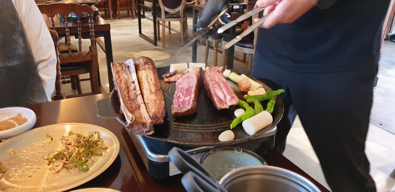 담양 초벌소갈비전문점 매장 방문 후 남겨주신 고객 리뷰 사진입니다.