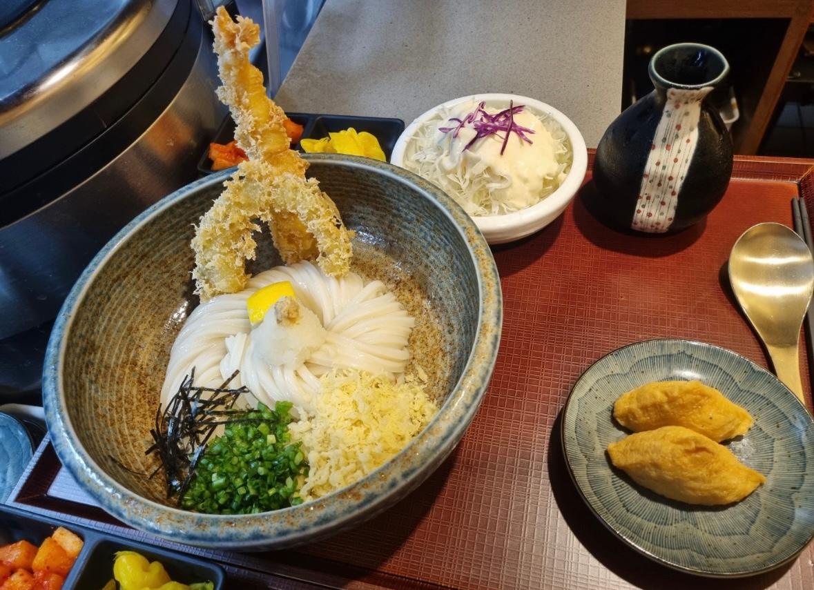코시 건대점 매장 방문 후 남겨주신 고객 리뷰 사진입니다.