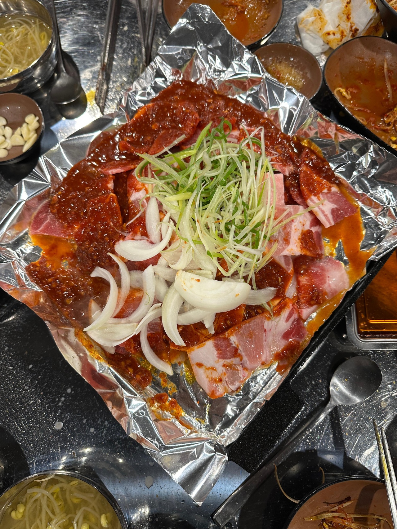 88돼패쌈밥 신대방삼거리역본점 매장 방문 후 남겨주신 고객 리뷰 사진입니다.