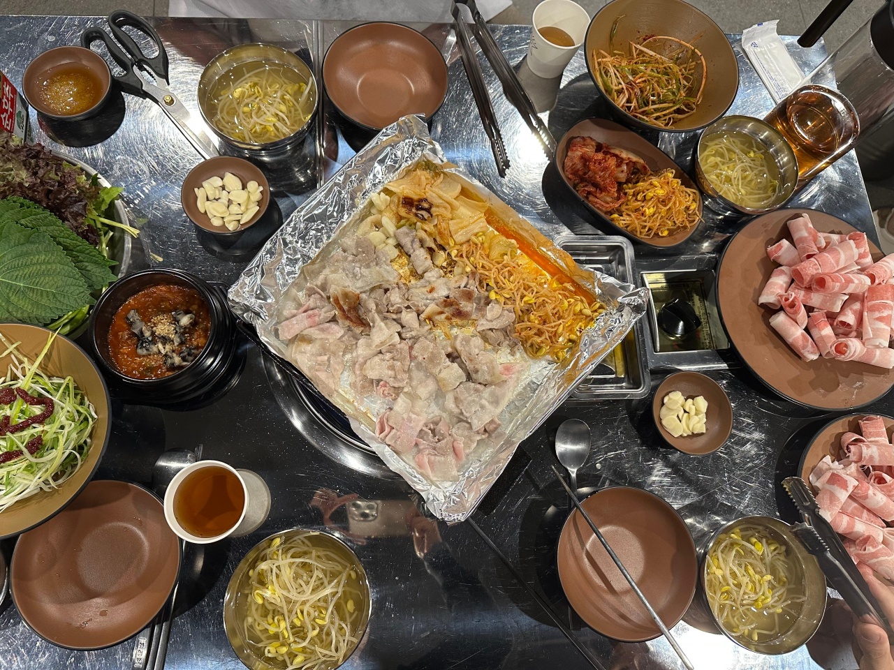 88돼패쌈밥 신대방삼거리역본점 매장 방문 후 남겨주신 고객 리뷰 사진입니다.